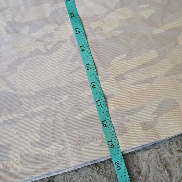 Lululemon Grey/White Camo Print Racerback Tank Top, Women's Small/Medium - Picture 4 of 7